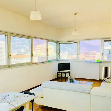 Appartamento Skyline: Panoramic Attic In City